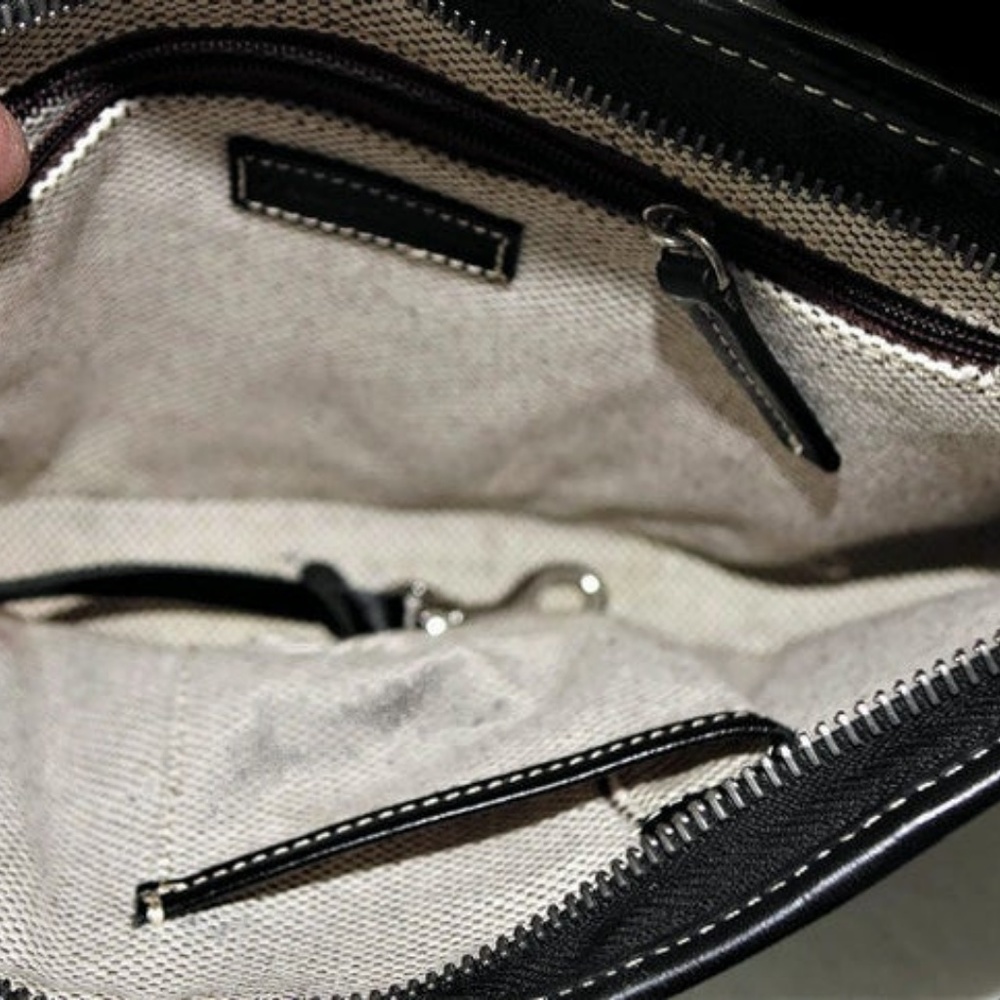 Dooney & Bourke Tassel Top Bag Purse - Picture 6 of 8